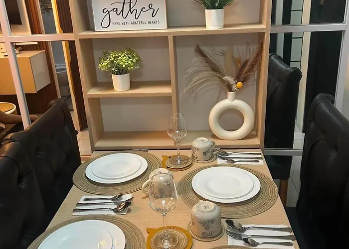 Uppadar Hollie Staycation Appartement Mandaue-stad